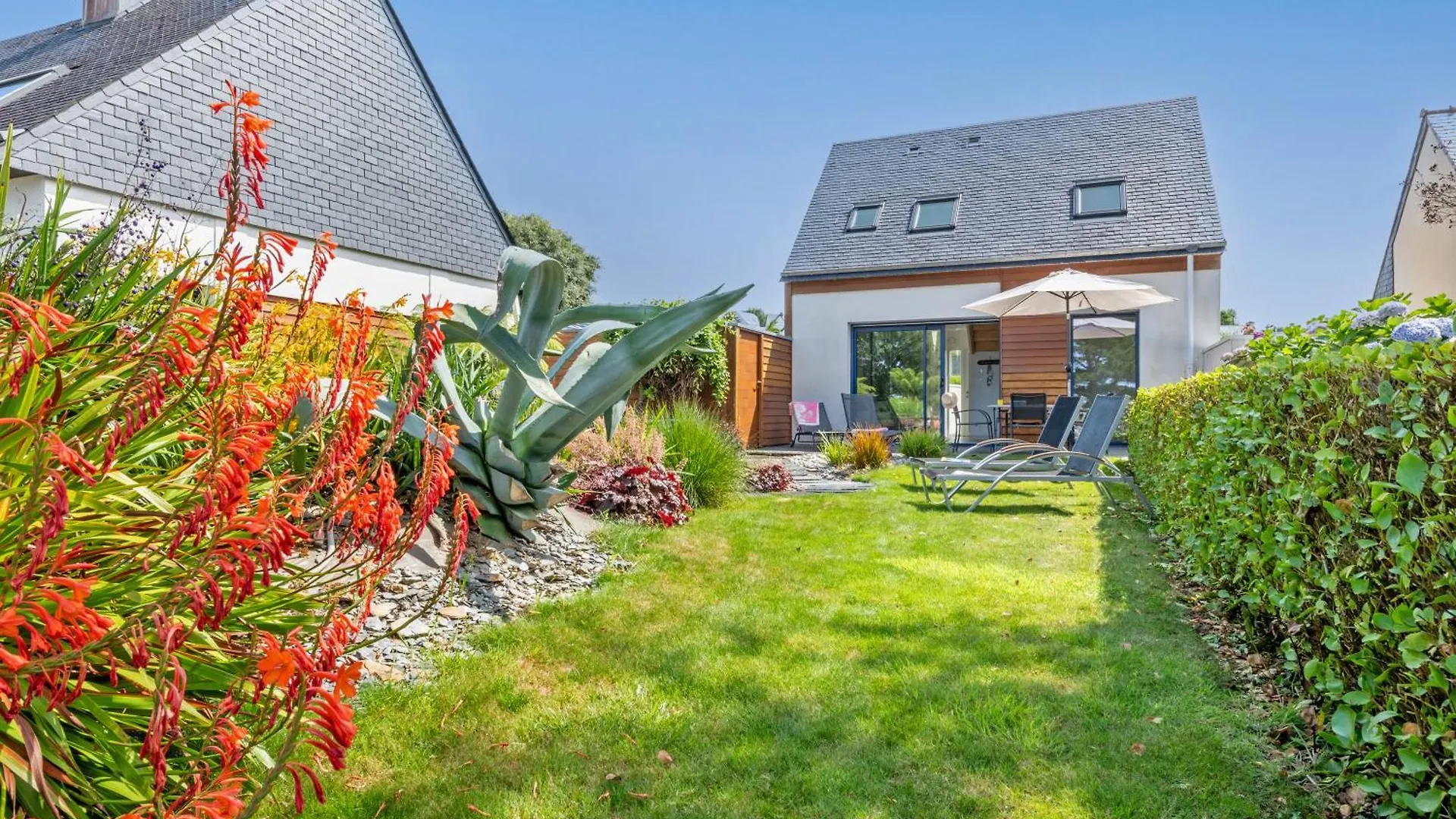 Holiday home Maison Recente A 300 M De La Mer Carantec